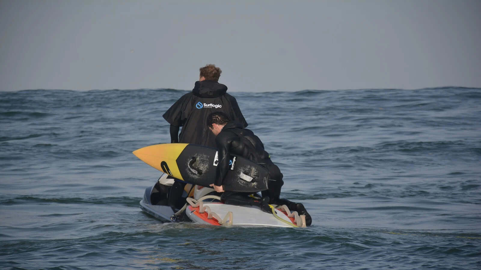 Selecting A Changing Robe for Watersports