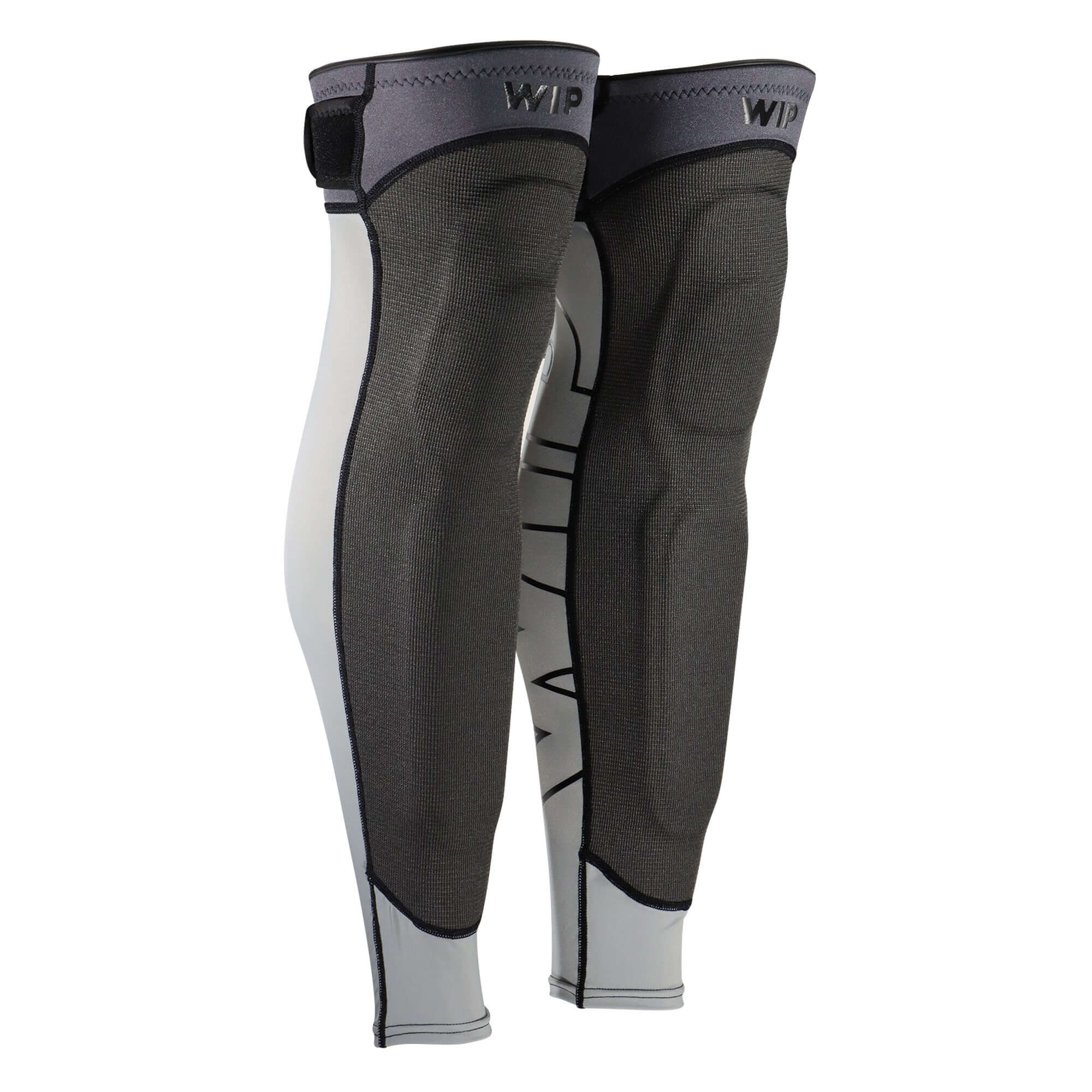 Knee and shin protection sleeves for wingfoiling by FORWARD WIP, offering comfort and freedom of movement.