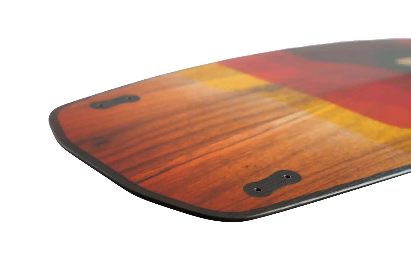 Ozone Base V3 – The Perfect Twin-Tip for Freeride Progression close-up image of the board's edge