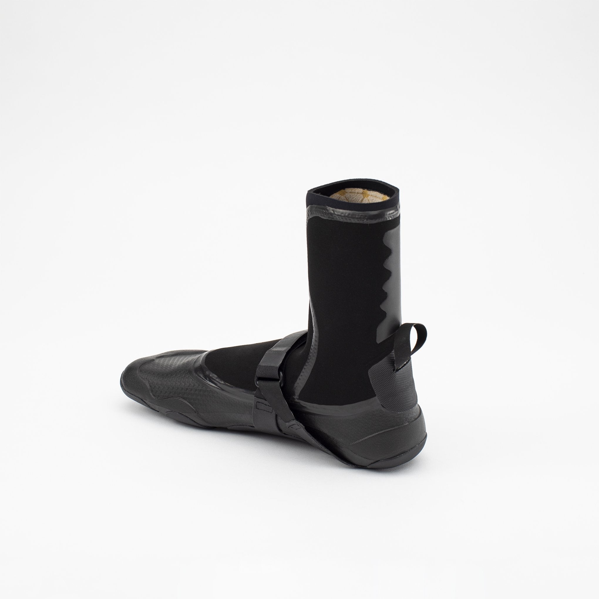 SOLITE - 3mm Custom Pro 2.0 Watersport Boots designed for optimal fit and comfort during watersports.