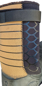 Atan HOT MISTRAL GECKO Boots 6mm | Barefoot Feel Wetsuit Boots close-up showing textured side and strap for enhanced grip.