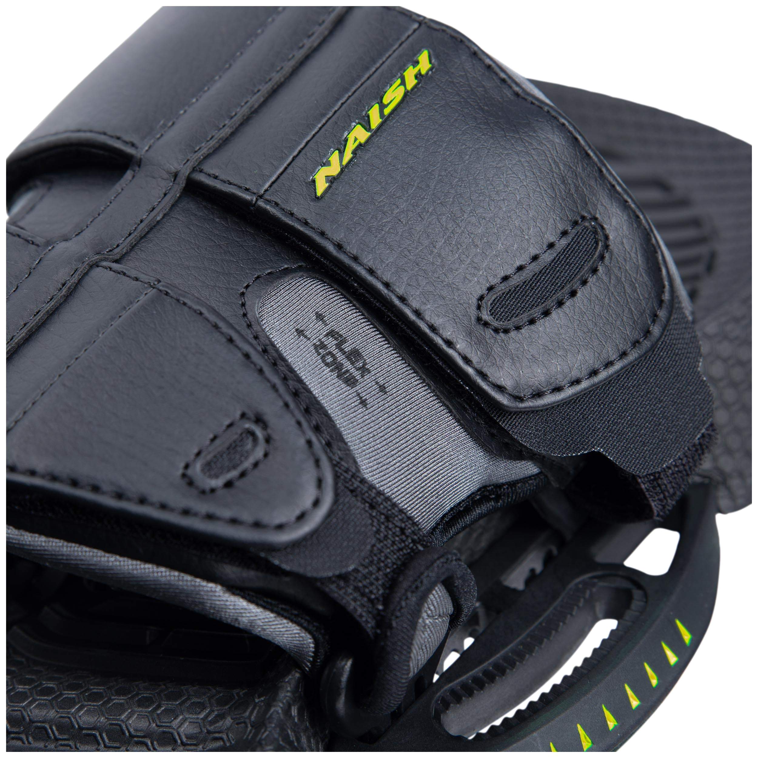 Naish Apex Bindings open frame geometry
