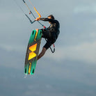 Shinn Baracus 2025 Twintip – Big Air & Freestyle Machine kiteboard in action, showcasing explosive lift and airborne performance.